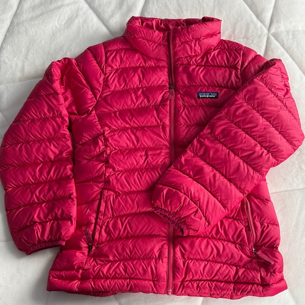 Patagonia Kids (14 XL) Jacket in Beet/Raspberry